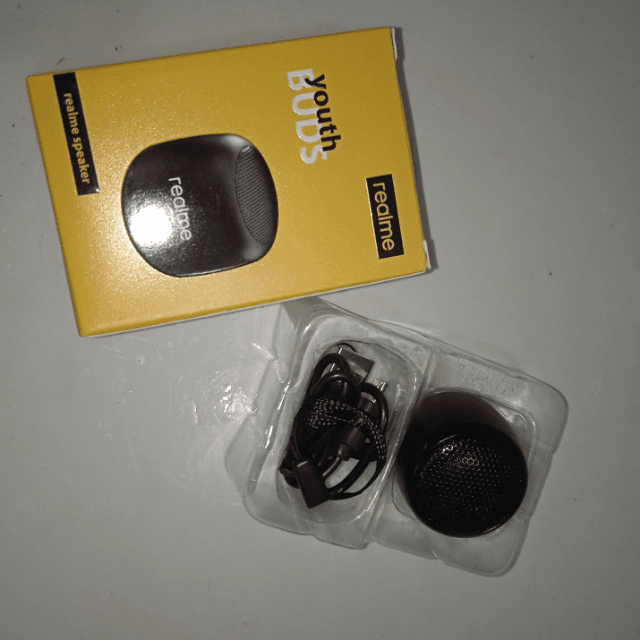 Imported realme bluetooth speaker