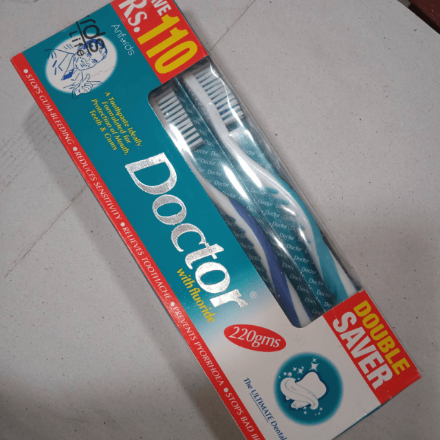 Doctor Toothpaste 220g double brush free