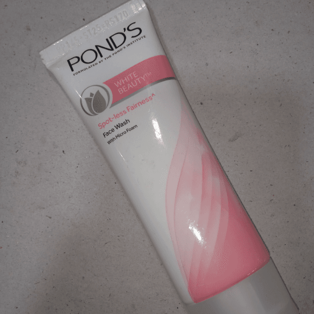 Ponds white beauty Facewash 50g